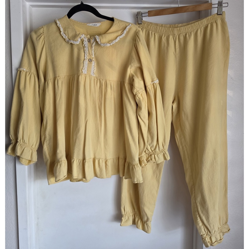 Ullala Pajama Set Free Size Yellow Long Sleeve Lounge Vintage Style Sleepwear